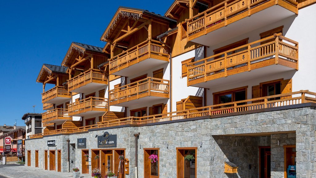 APARTMENT 3 ROOMS FOR SALE - MONTGENEVRE VILLAGE - 56 m2 - 389000€