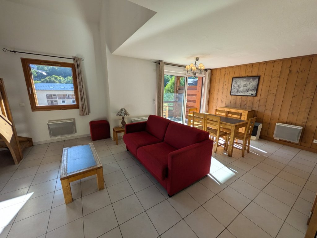 APARTMENT 3 ROOMS FOR SALE - BRIANCON - 73 m2 - 236250€