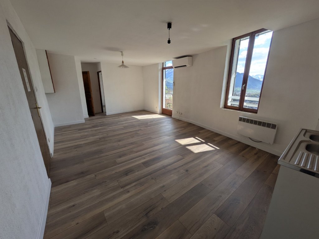 APPARTEMENT T2 A VENDRE - BRIANCON - 39.72 m2 - 100000€