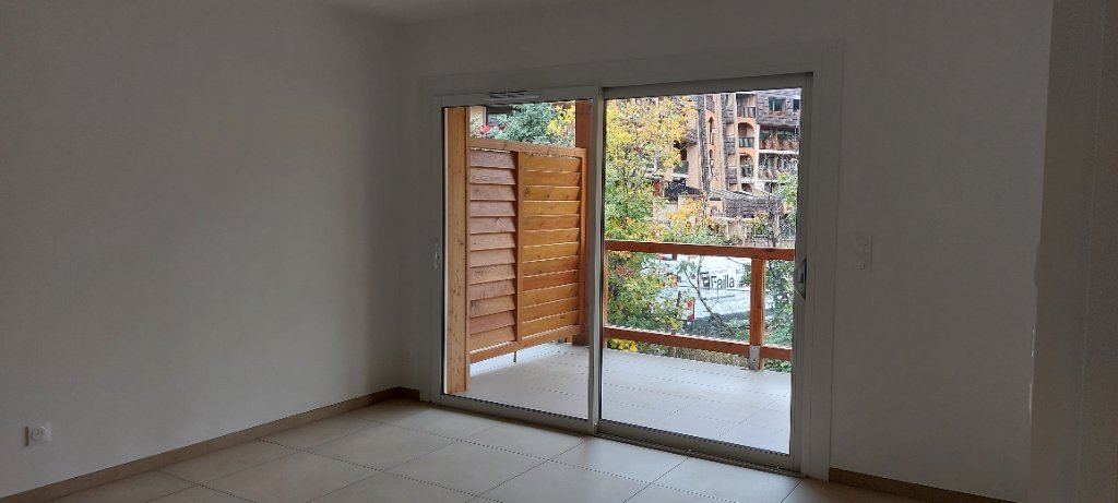 APPARTEMENT T2 A LOUER - BRIANCON - 44.8 m2 - 860 &euro; charges comprises par mois