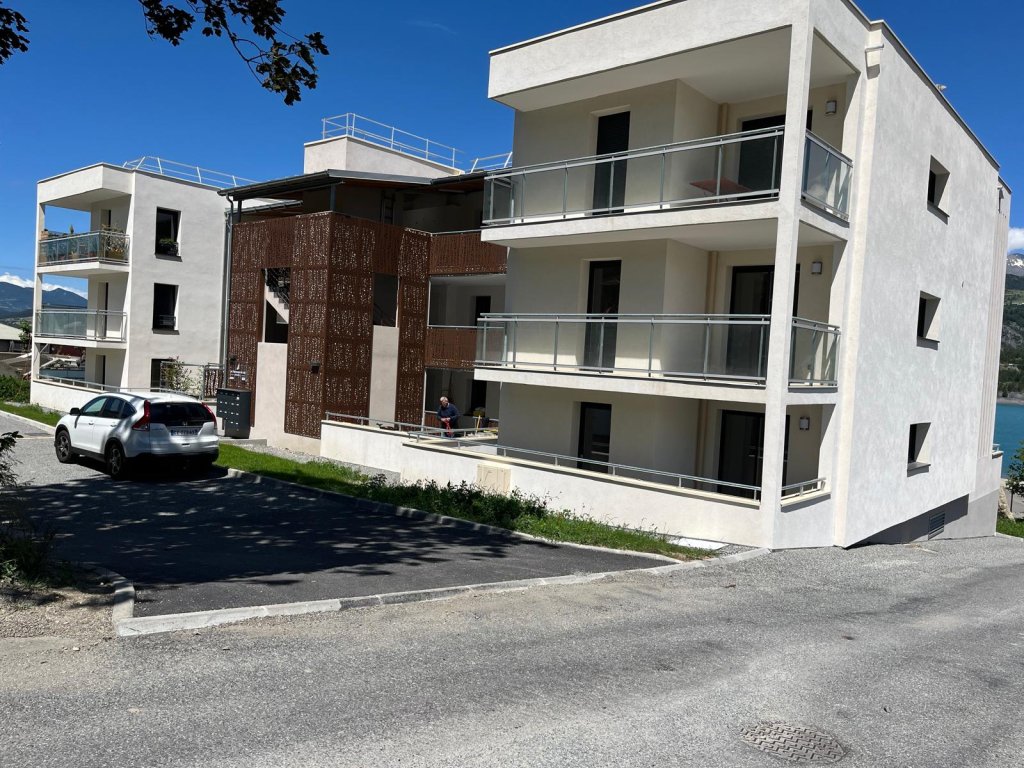 GARAGE SOUTERRAIN A VENDRE - SAVINES LE LAC - 26000€