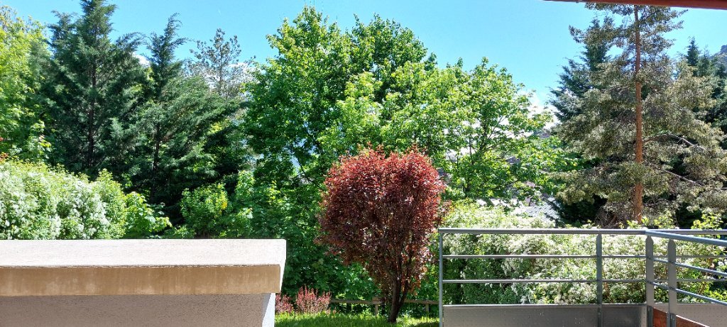 APARTMENT 3 ROOMS TO RENT - BRIANCON - 64.84 m2 - 915€ including tenant fees