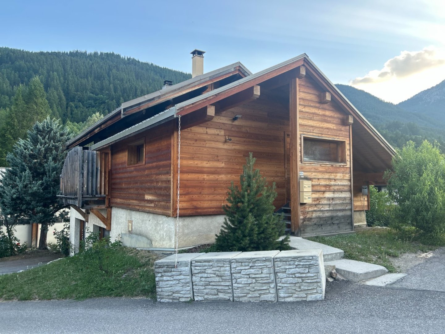 APPARTEMENT T5 A VENDRE - LA SALLE LES ALPES - 116 m2 - 799 000 &euro;