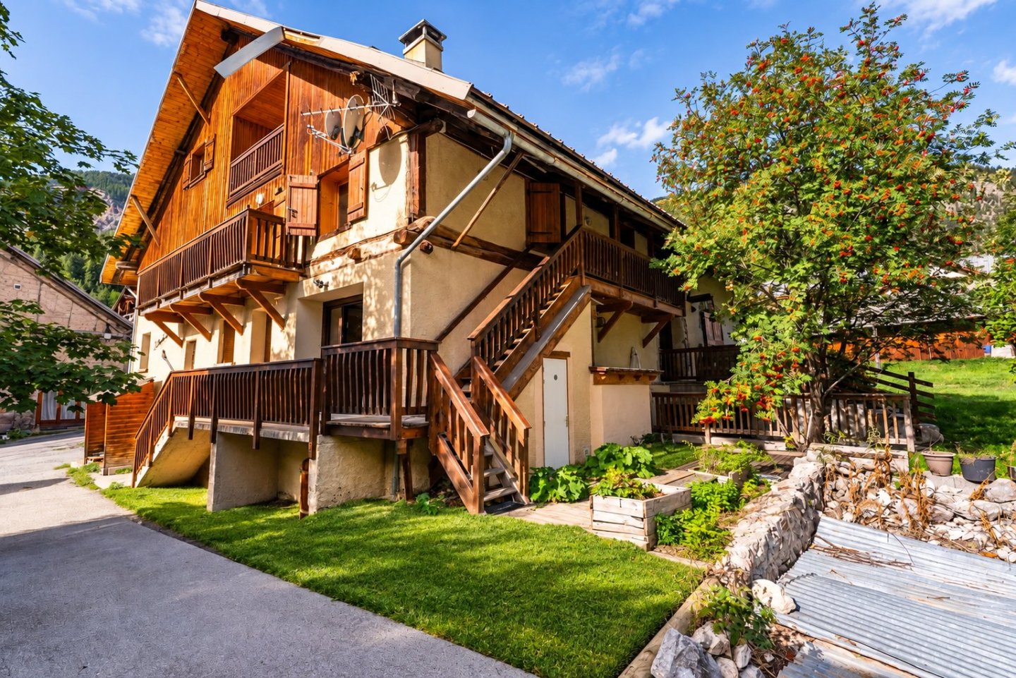 CHALET FOR SALE - VAL DES PRES - 439.5 m2 - 836 000 &euro;