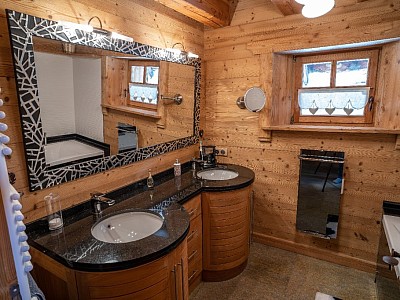 CHALET IN VENDITA - MONTGENEVRE VILLAGE - 400 m2 - 3885000 €