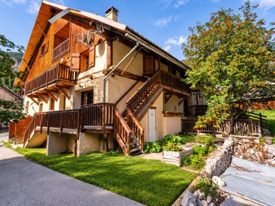 CHALET FOR SALE - VAL DES PRES - 439.5 m2 - 836 000 &euro;