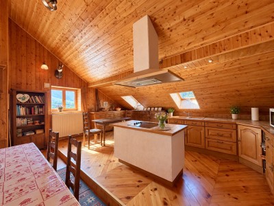 CHALET FOR SALE - VAL DES PRES - 439.5 m2 - 836 000 &euro;
