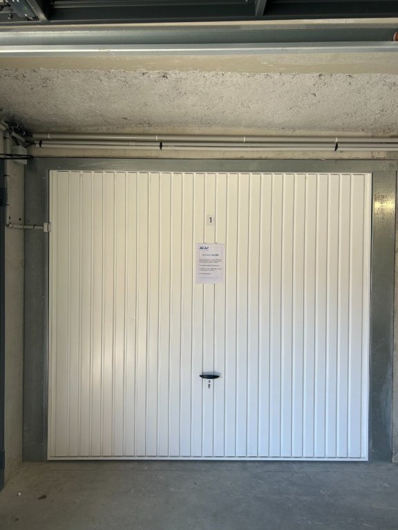 GARAGE NEUVE A VENDRE - ST CHAFFREY - 26 575 &euro;