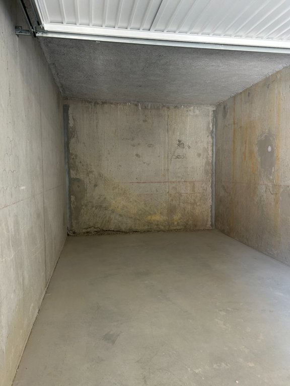 GARAGE NEUVE A VENDRE - ST CHAFFREY - 25 000 &euro;