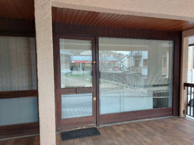 LOCAL COMMERCIAL A LOUER - BRIANCON - 50.31 m2 - 496 € HC et HT par mois