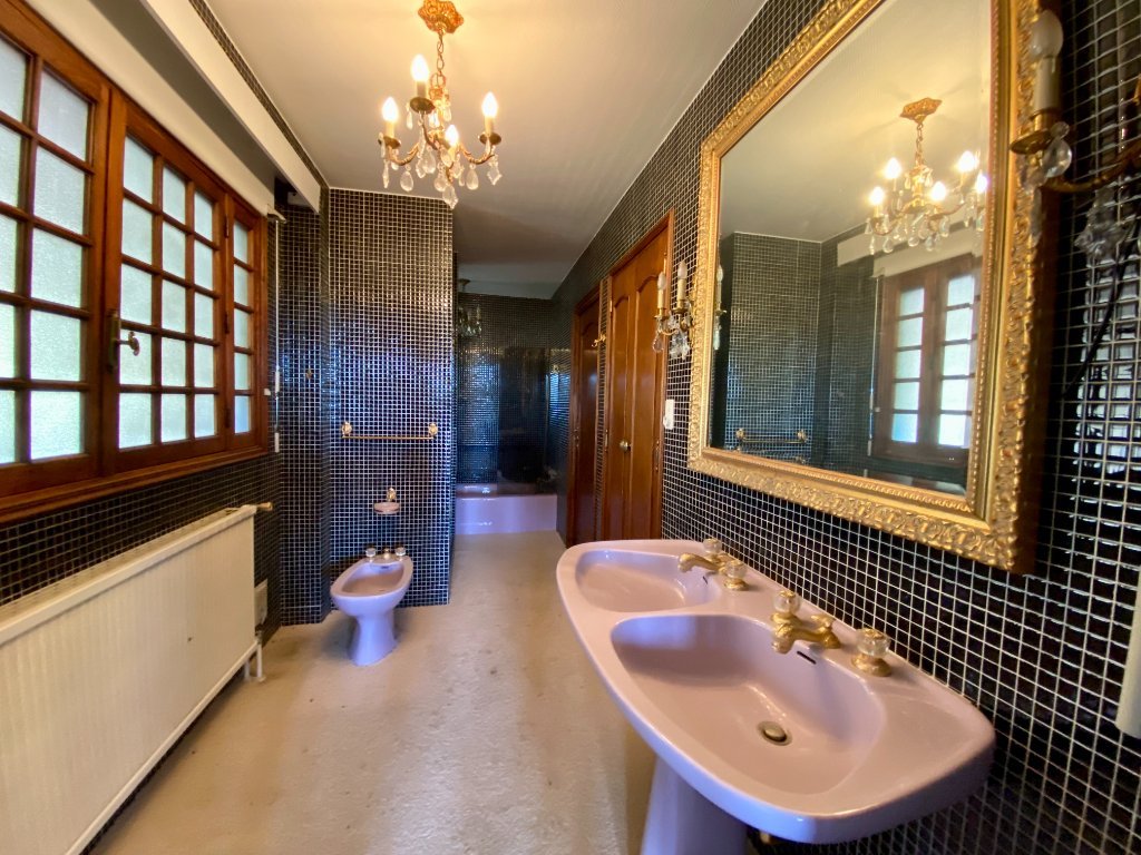 Maison de maître de caractère avec piscine A VENDRE - GAP Fontreyne - 267 m2 - 595 000 &euro;