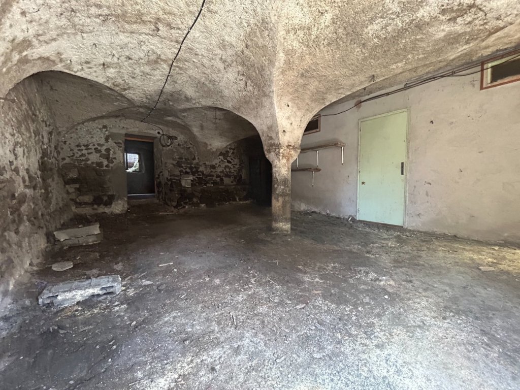 Maison à vendre 12 pièces A VENDRE - LE MONETIER LES BAINS - 435 m2 - 750 000 &euro;