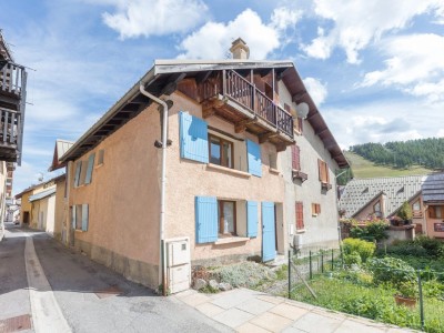 MAISON DE VILLAGE A VENDRE - MONTGENEVRE VILLAGE - 130 m2 - 787 500 €