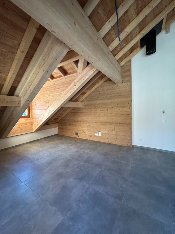 APPARTEMENT T3 - 72.19 m2 A VENDRE - ST CHAFFREY