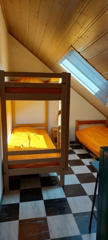 STUDIO TO RENT - BRIANCON - 47.56 m2 - 625 &euro; including tenant fees