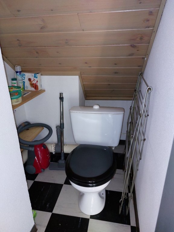 STUDIO TO RENT - BRIANCON - 47.56 m2 - 625 &euro; including tenant fees