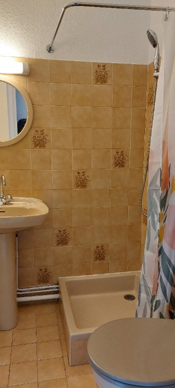 STUDIO A LOUER - BRIANCON - 21.74 m2 - 555�&euro; charges comprises par mois