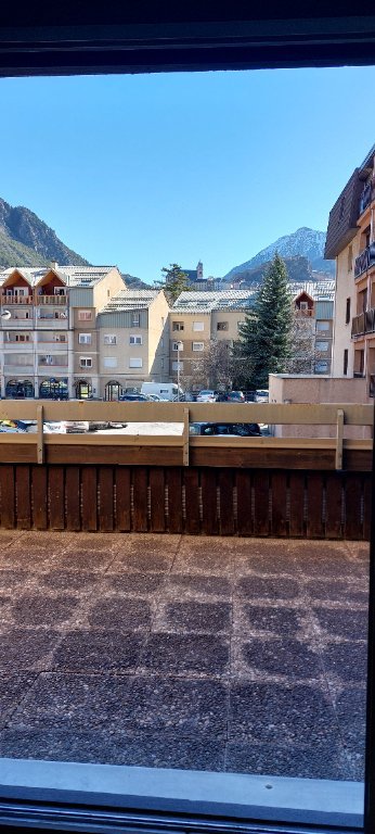 STUDIO A LOUER - BRIANCON - 21.74 m2 - 555�&euro; charges comprises par mois