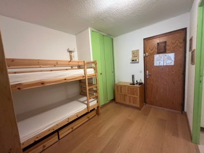 APARTMENT 1 ROOM FOR SALE - MONTGENEVRE VILLAGE - 35 m2 - 173000€