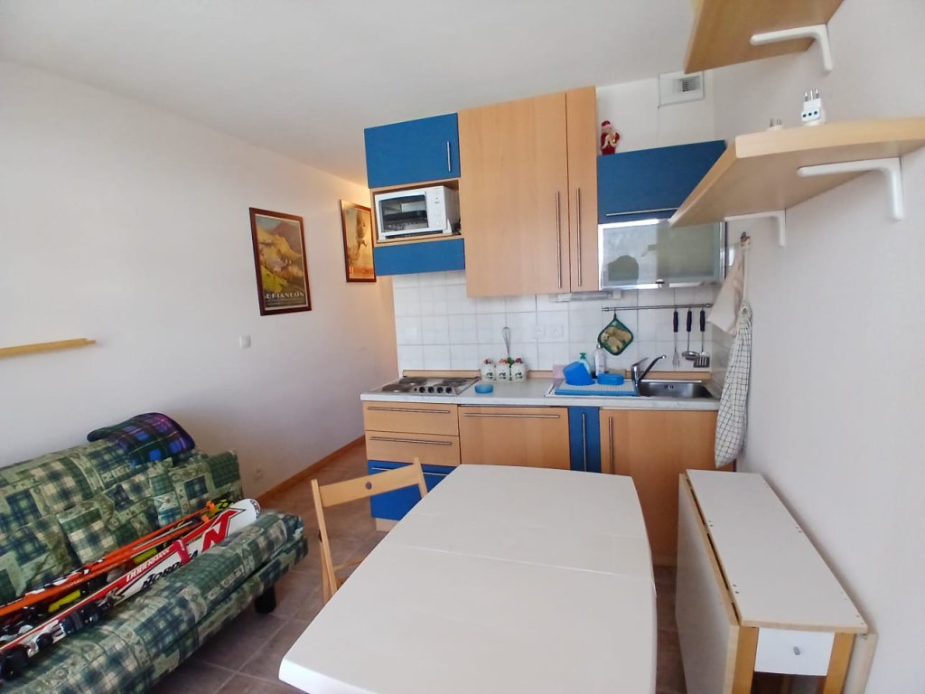 APARTMENT 1 ROOM FOR SALE - MONTGENEVRE VILLAGE - 22 m2 - 111�300�&euro;