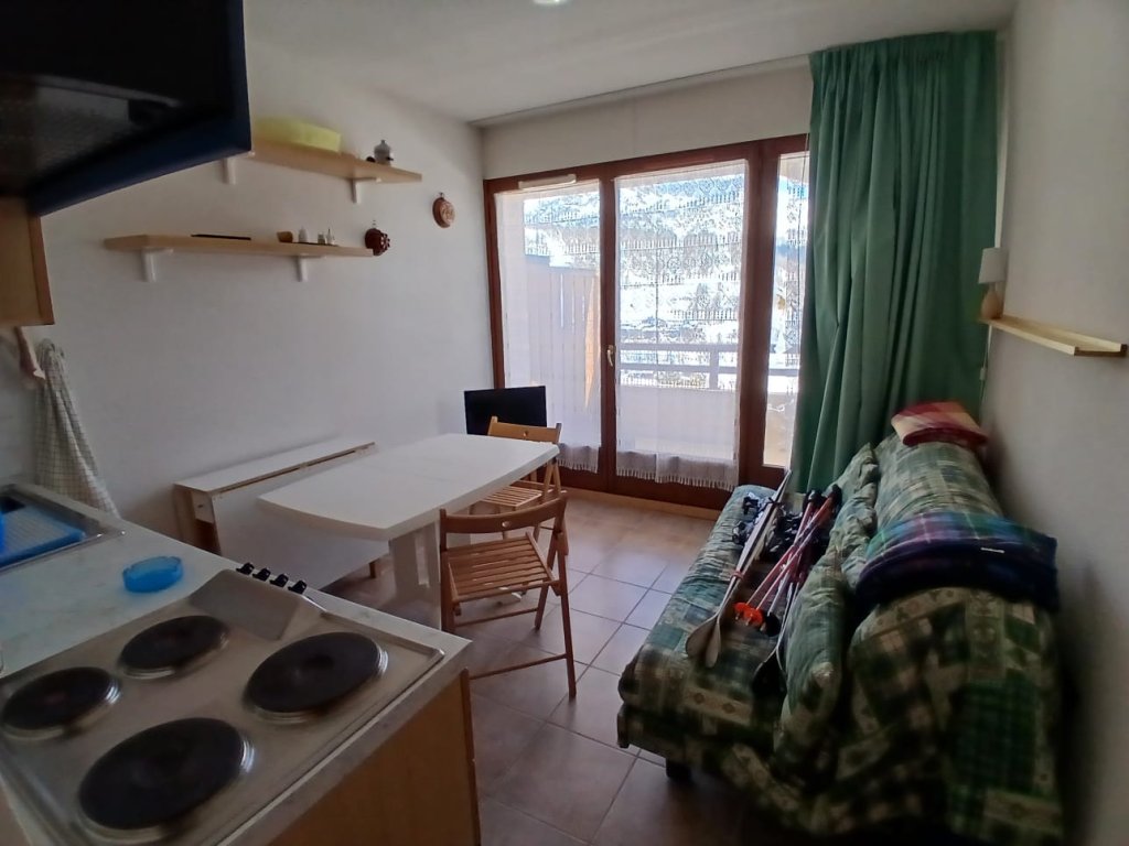 APARTMENT 1 ROOM FOR SALE - MONTGENEVRE VILLAGE - 22 m2 - 111�300�&euro;