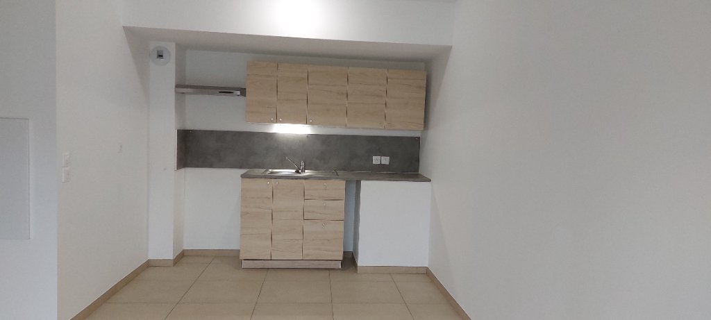 APPARTEMENT T2 A LOUER - BRIANCON - 44.8 m2 - 860 &euro; charges comprises par mois