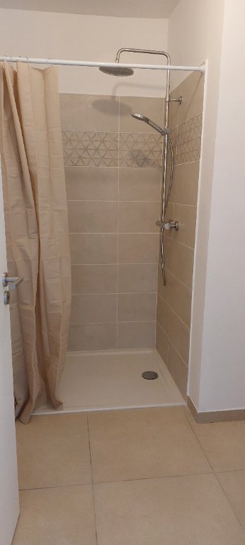 APPARTEMENT T2 A LOUER - BRIANCON - 44.8 m2 - 860 &euro; charges comprises par mois