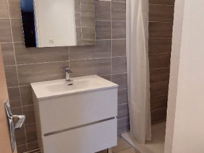 APARTMENT 2 ROOMS TO RENT - BRIANCON - 35.07 m2 - 600 € including tenant fees