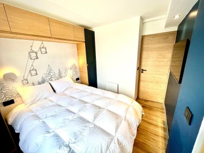 APARTMENT 2 ROOMS FOR SALE - MONTGENEVRE VILLAGE - 40.85 m2 - 299000€