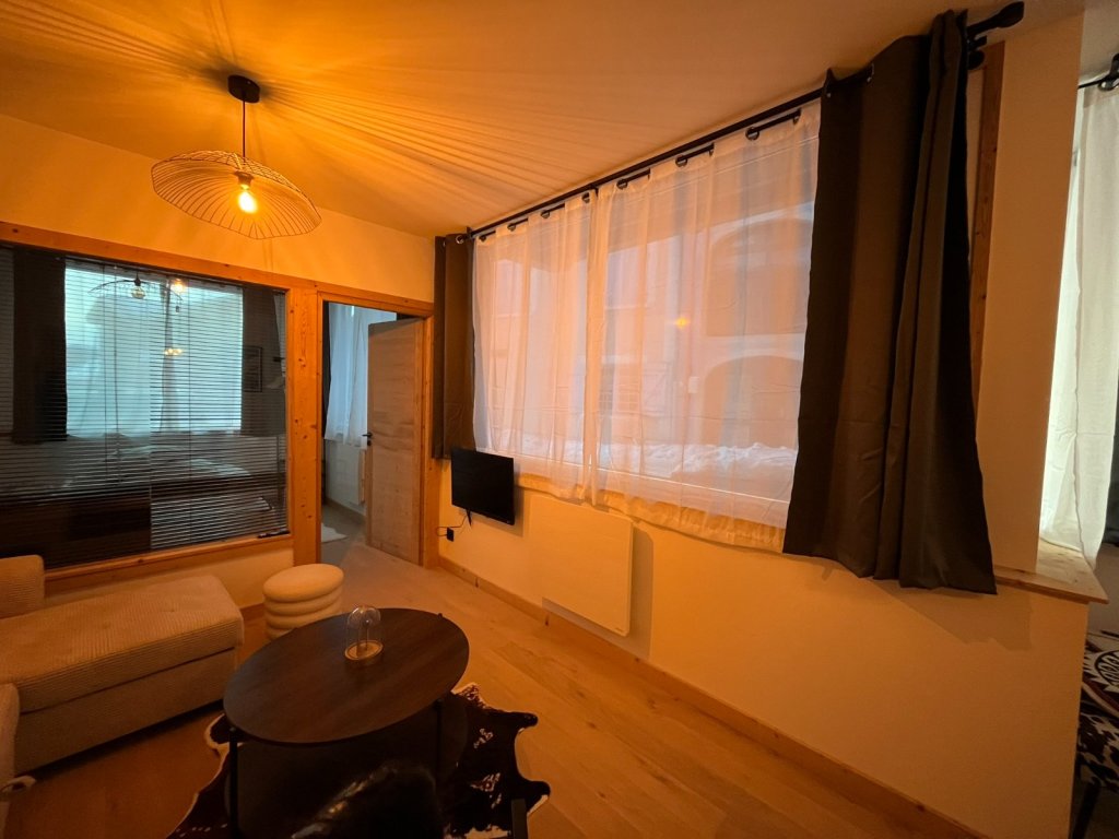 APARTMENT 2 ROOMS FOR SALE - MONTGENEVRE VILLAGE - 33 m2 - 250�000�&euro;