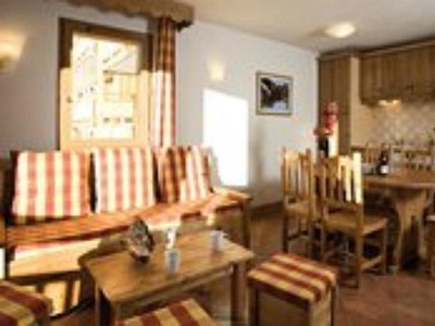 APARTMENT 2 ROOMS FOR SALE - MONTGENEVRE VILLAGE - 38.29 m2 - 170000€