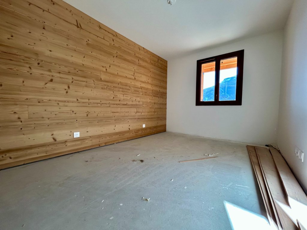 APPARTEMENT T2 + CABINE A VENDRE - ST CHAFFREY - 45.91 m2 - 405 000 &euro;