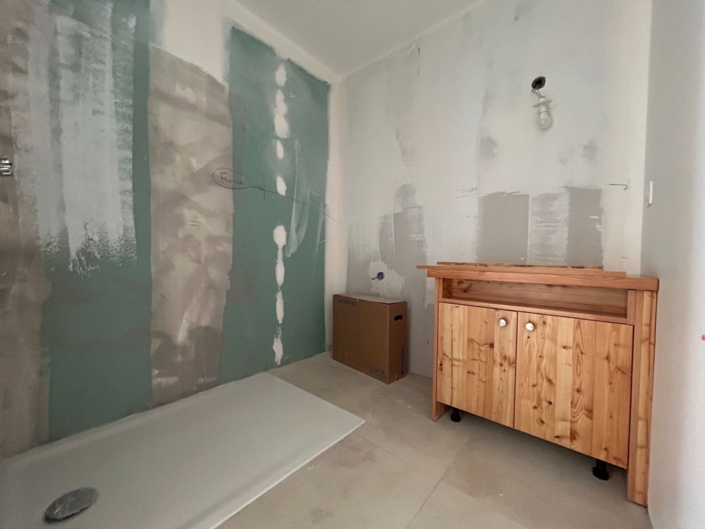 APPARTEMENT T2 + CABINE A VENDRE - ST CHAFFREY - 45.91 m2 - 405 000 &euro;