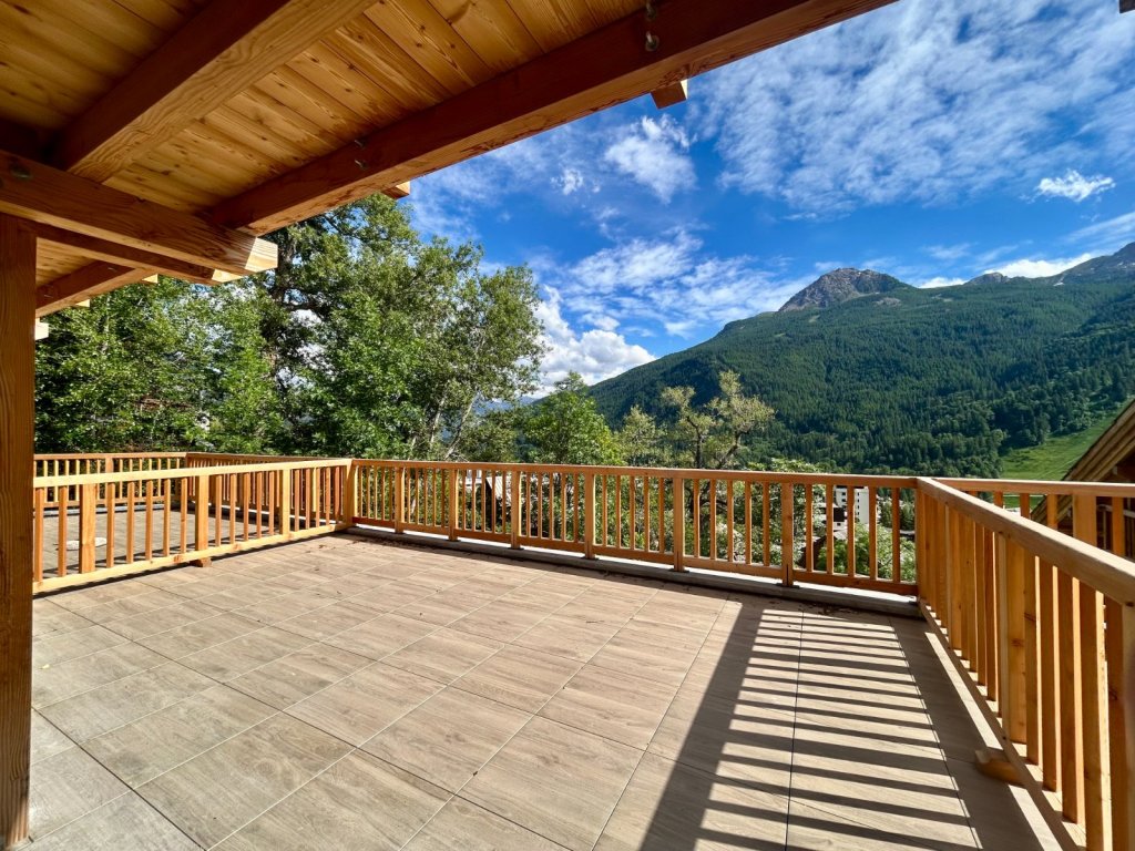 APPARTEMENT T2 + CABINE A VENDRE - ST CHAFFREY - 45.91 m2 - 405 000 &euro;