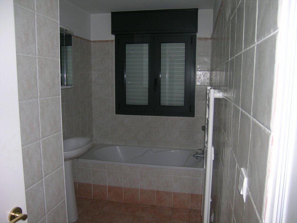 APPARTEMENT T3 A LOUER - BRIANCON - 88.13 m2 - 975 &euro; charges comprises par mois