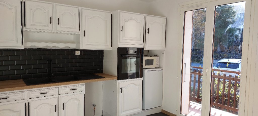 APARTMENT 3 ROOMS TO RENT - VILLAR ST PANCRACE - 71.53 m2 - 900�&euro; including tenant fees