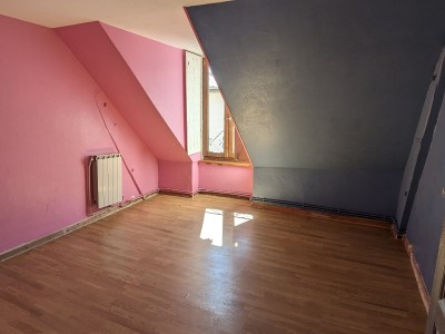 APARTMENT 5 ROOMS FOR SALE - BRIANCON - 94 m2 - 210000 €