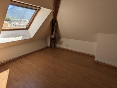 APARTMENT 5 ROOMS FOR SALE - BRIANCON - 94 m2 - 210000 €