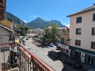 APARTMENT 5 ROOMS FOR SALE - BRIANCON - 94 m2 - 210000 €