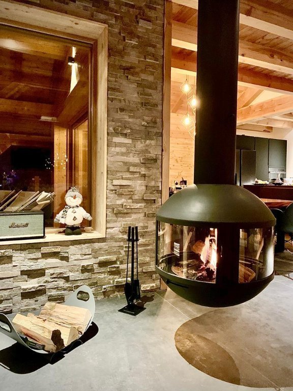 CHALET FOR SALE - MONTGENEVRE VILLAGE - 190 m2 - 2 500 000 &euro;