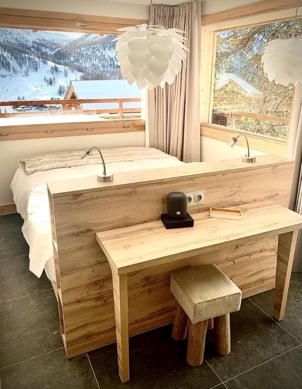 CHALET FOR SALE - MONTGENEVRE VILLAGE - 190 m2 - 2 500 000 &euro;