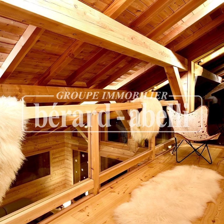 CHALET FOR SALE - MONTGENEVRE VILLAGE - 190 m2 - 2 500 000 &euro;