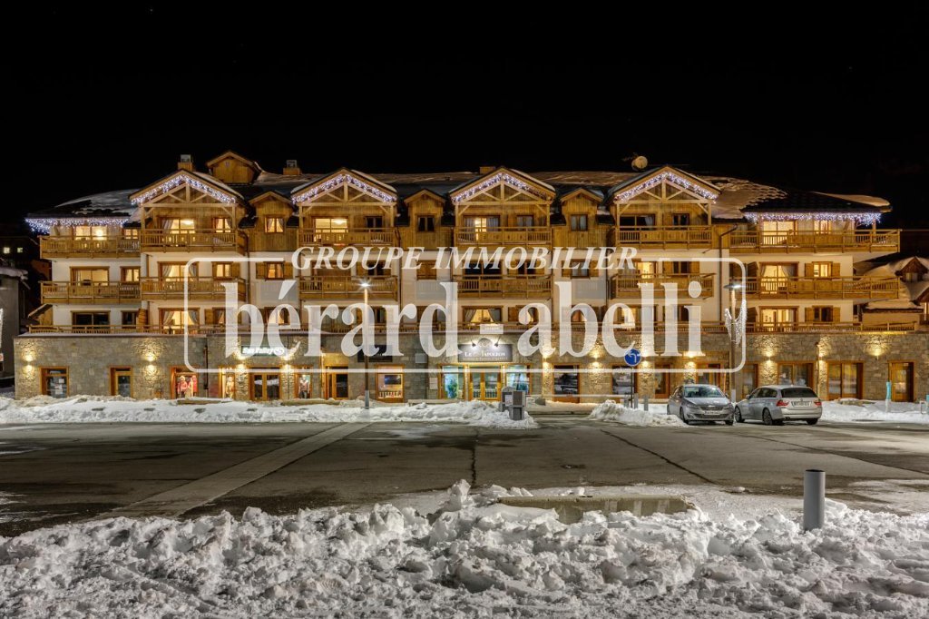 APARTMENT 3 ROOMS FOR SALE - MONTGENEVRE VILLAGE - 56 m2 - 379 000 &euro;